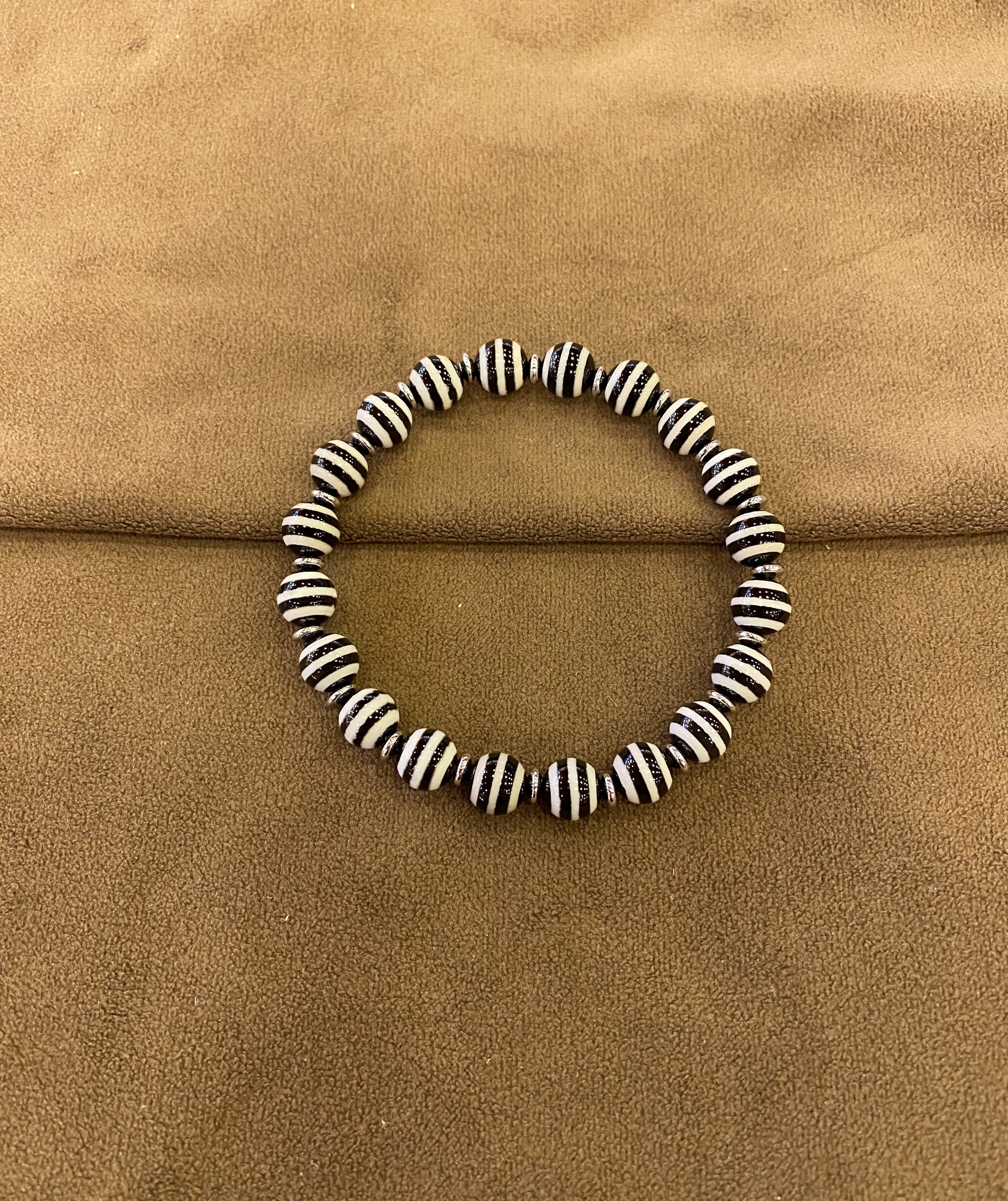 Black & White Striped Agate Br - огляд і ціна Fine Jewelry & Watches Photos